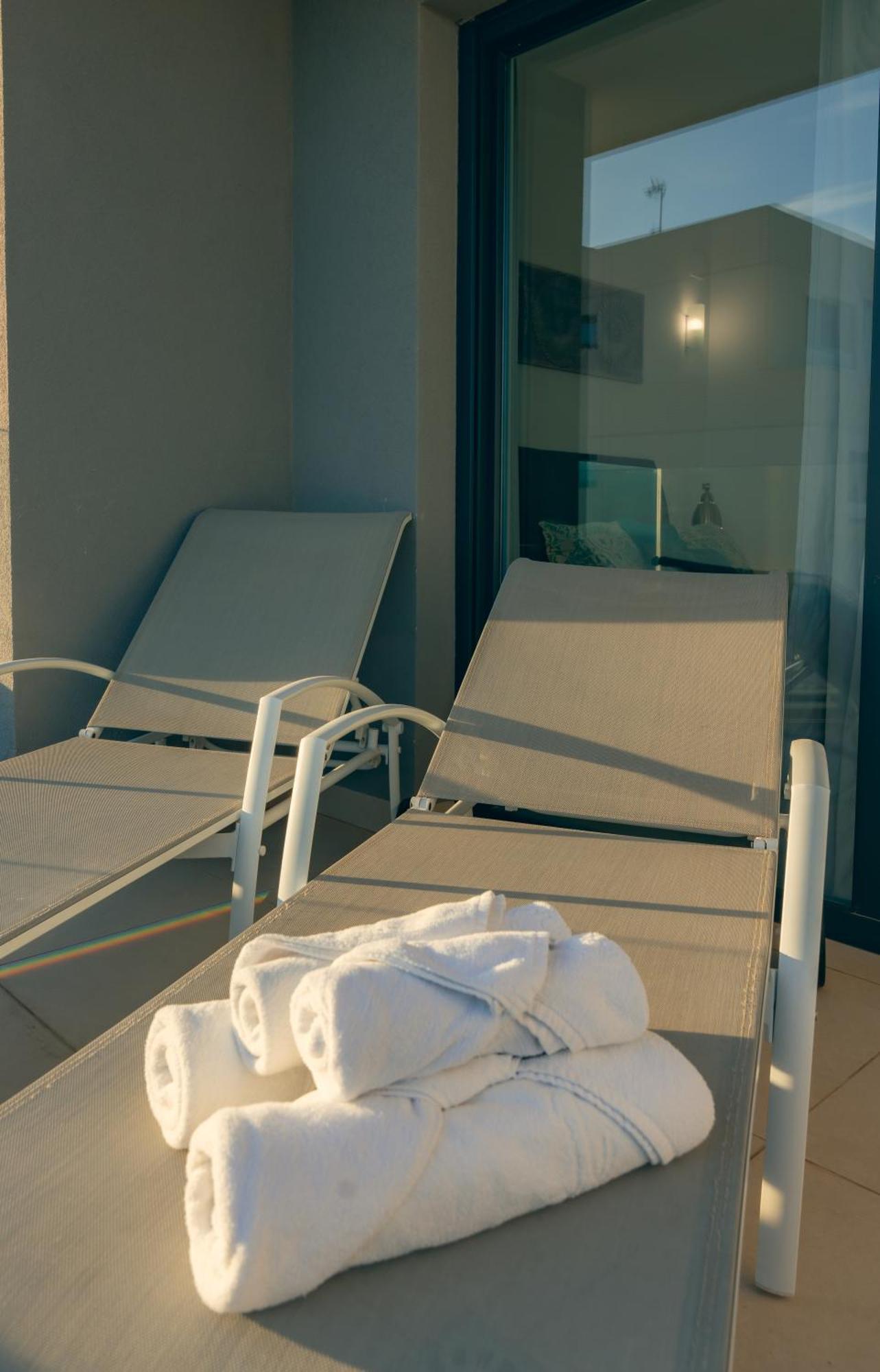 Apartamento Premium Con Jacuzzi Y Vistas Al Mar En Punta Prima, Torrevieja By Rentalole Kültér fotó